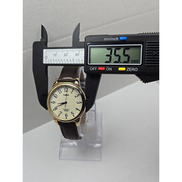 Timex Easy Reader Indiglo Gold Tone 35mm Quartz Watch Leather New Battery WR 30M - Picture 11 of 13